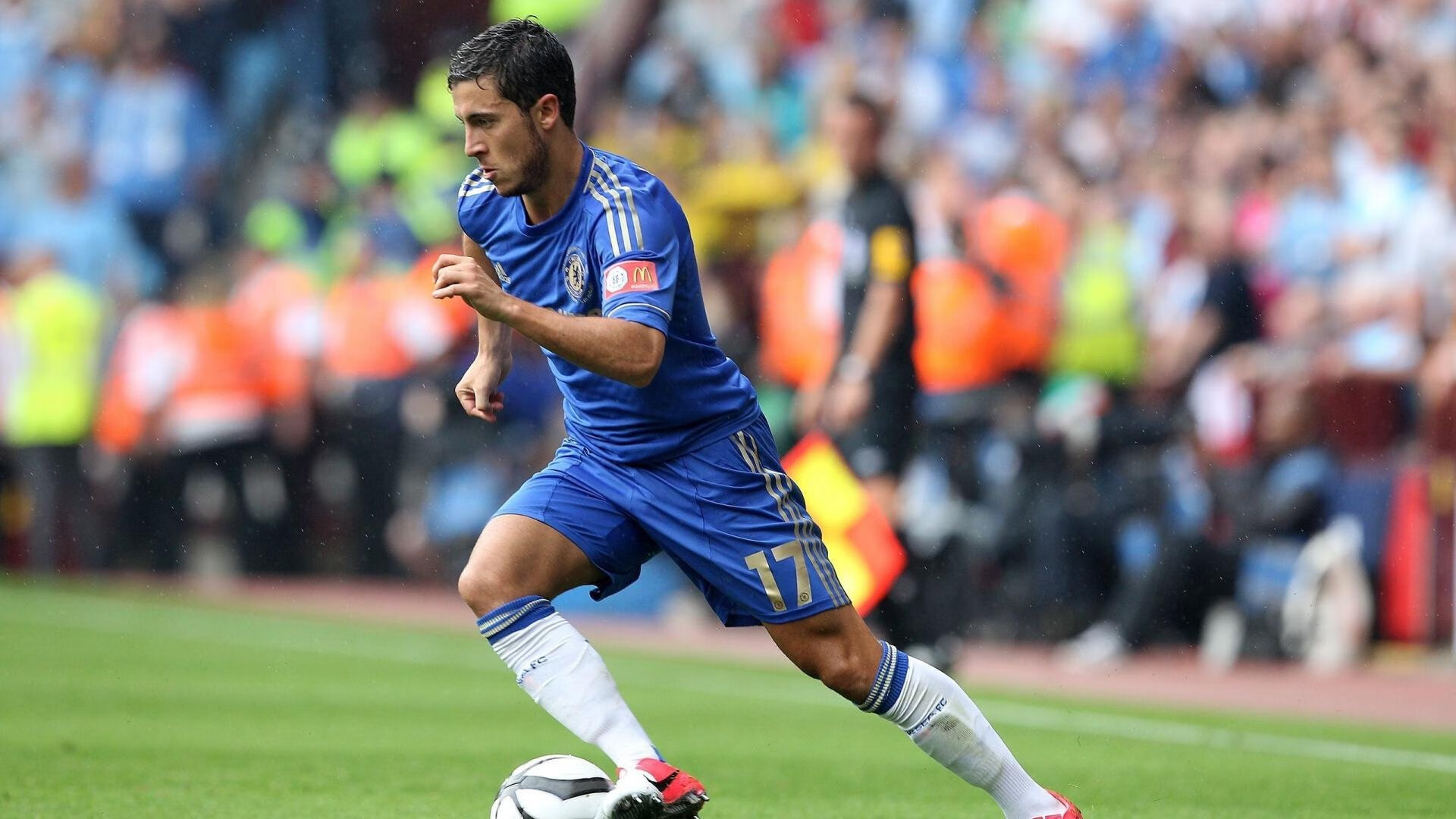 开云体育移动版-德甲引入VR技术，推动虚拟观赛新纪元，德甲官方解说